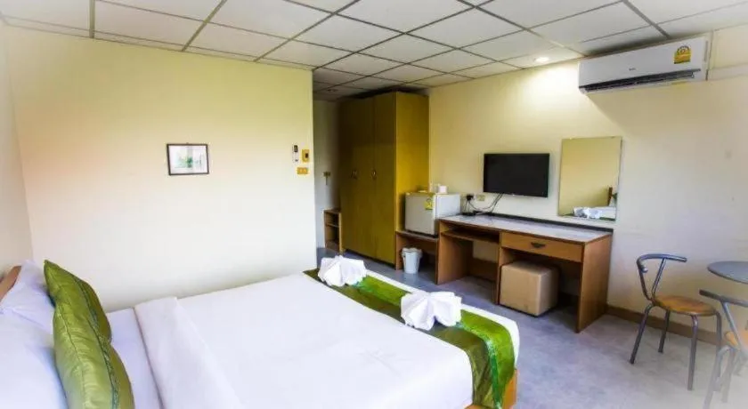 Bed in Central Place Hotel