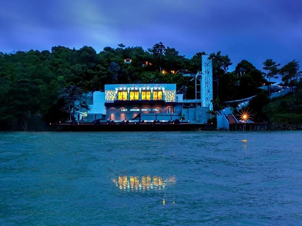 Villa 360 Resort and Spa