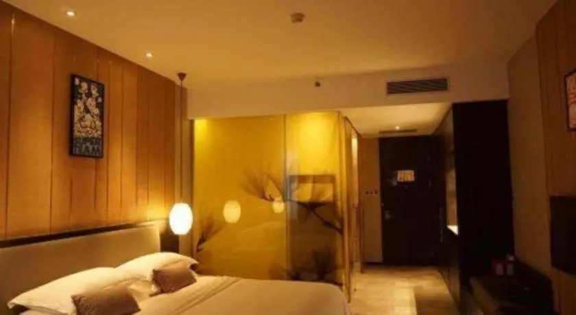 Bed in DongGuan JOYC Hotel 