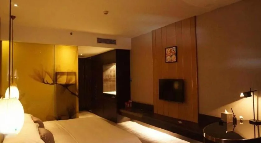 Bed in DongGuan JOYC Hotel 