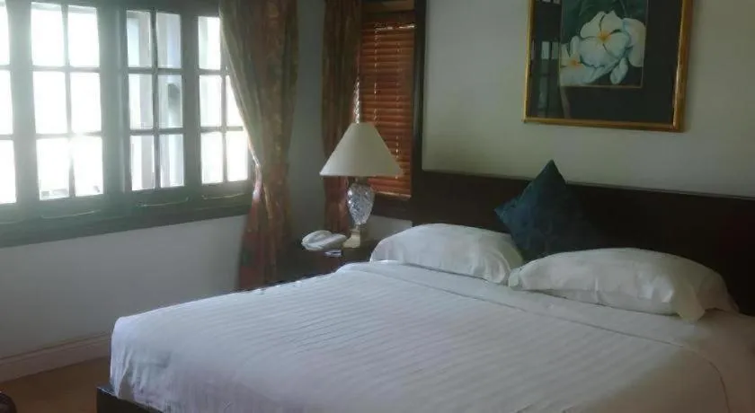 Bed in Taman Dayu Golf Club and Resort