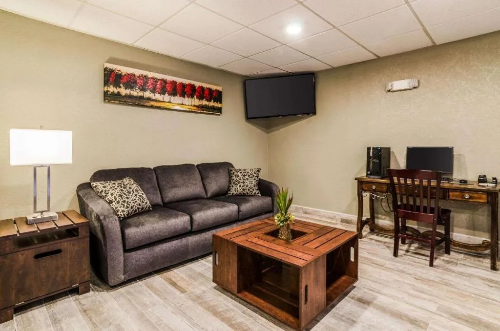 Quality Inn & Suites