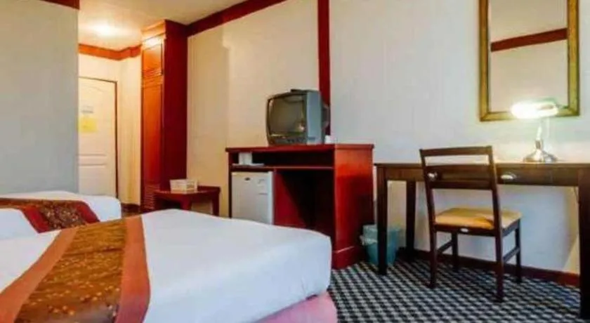 Bed in Beverly Hill Park Hotel