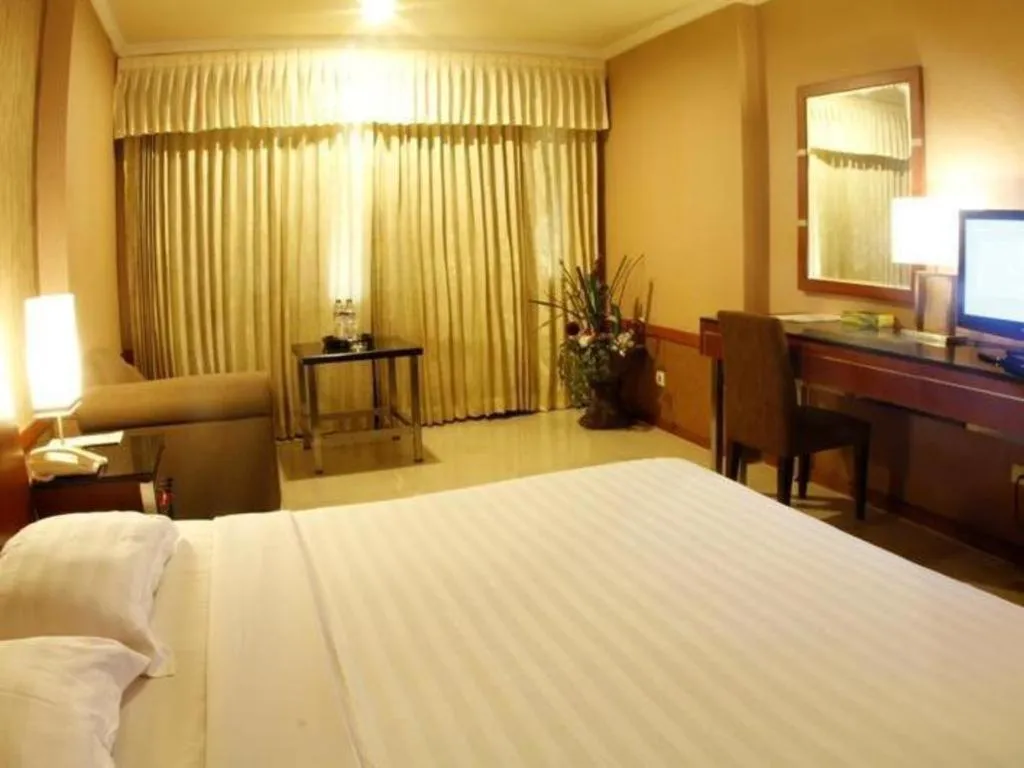 Bed in Hotel Banjarmasin International