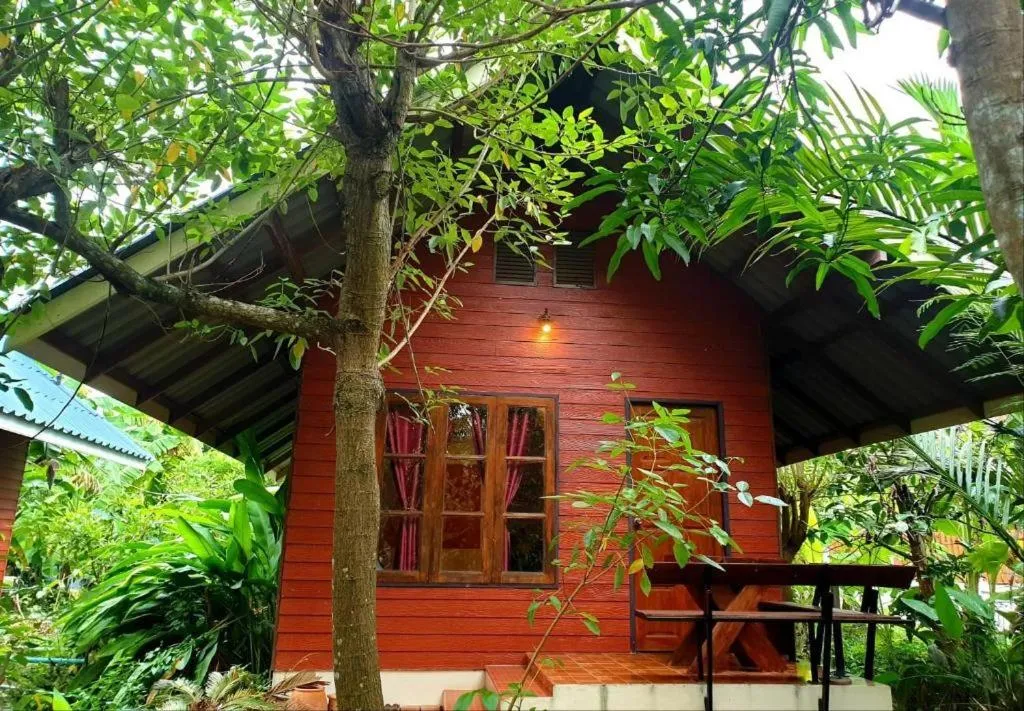 Baan Suan Phidchamika