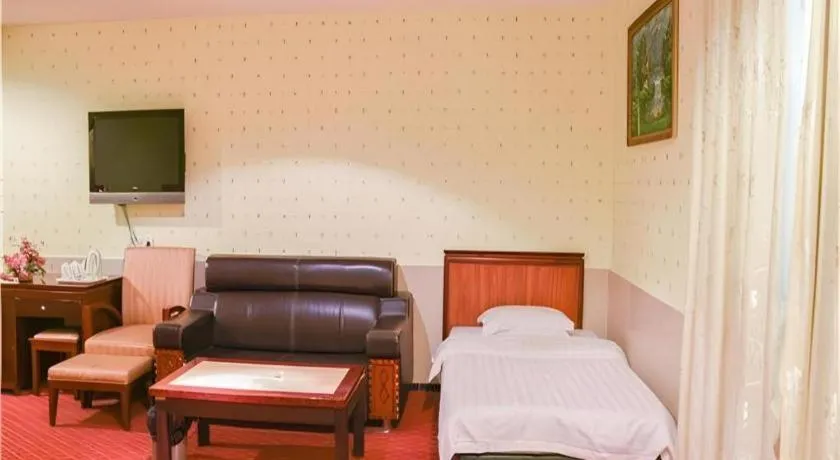 Bed in Renhe Good East Hotel