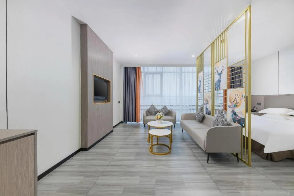 Bed in Renhe Good East Hotel