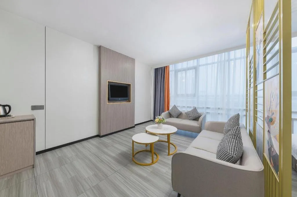 Renhe Good East Hotel