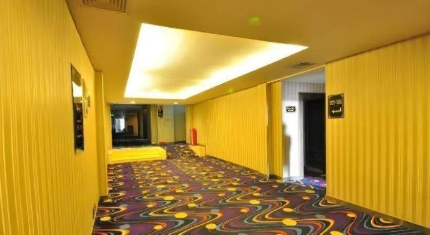 Renhe Good East Hotel