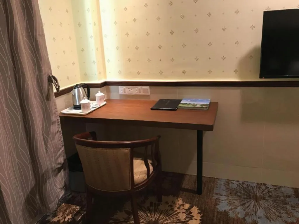 Renhe Good East Hotel