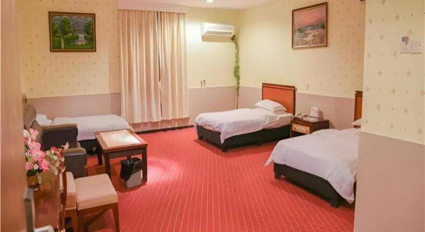 Bed in Renhe Good East Hotel