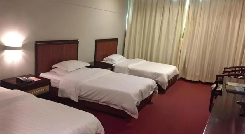 Bed in Renhe Good East Hotel
