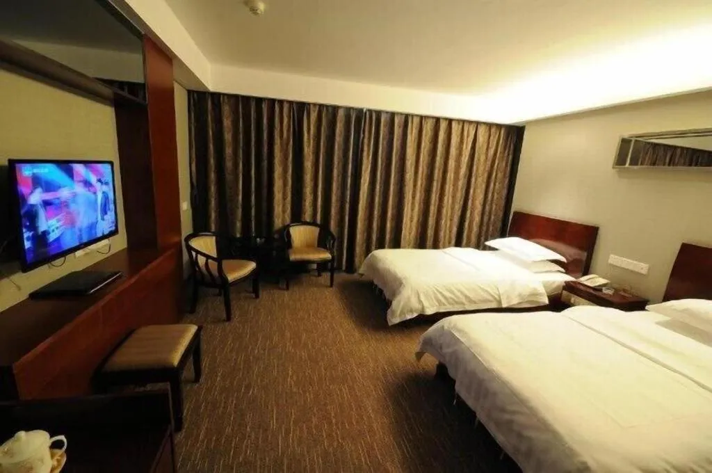 Bed in Renhe Good East Hotel