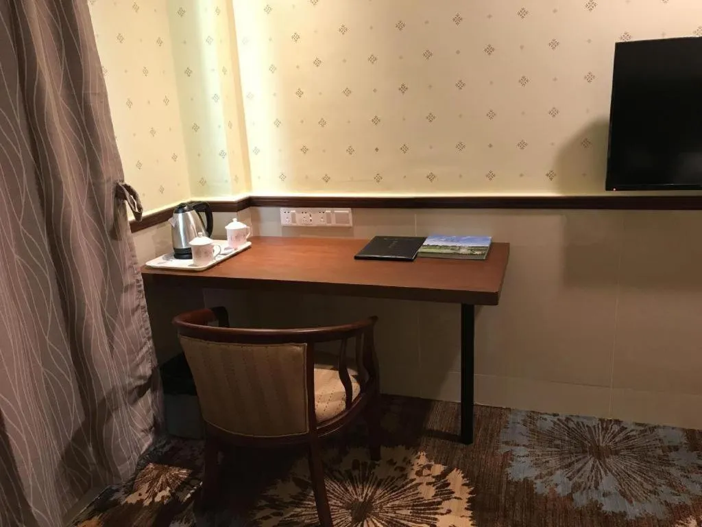 Renhe Good East Hotel