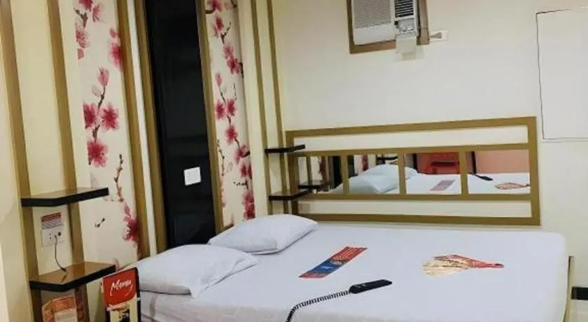 Bed in Hotel Sogo Tarlac