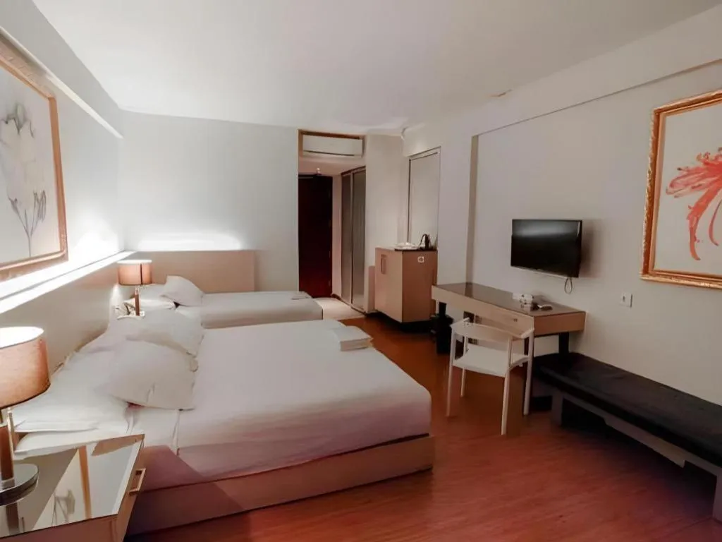 Bed in KLUB BUNGA THEME PARK HOTEL