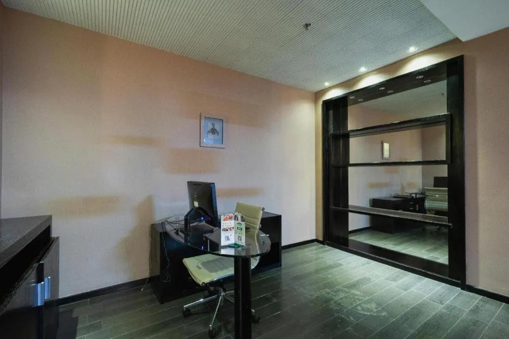 Guangdong Nanmei Osotto Hotel