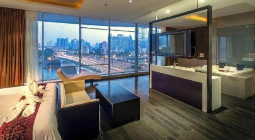 Bed in Guangdong Nanmei Osotto Hotel