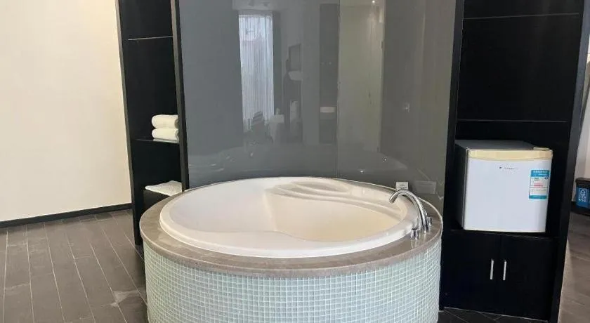 Guangdong Nanmei Osotto Hotel