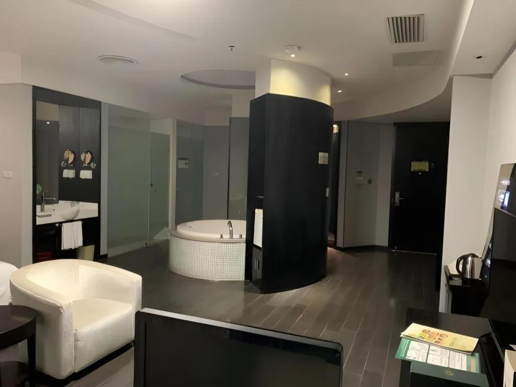 Guangdong Nanmei Osotto Hotel