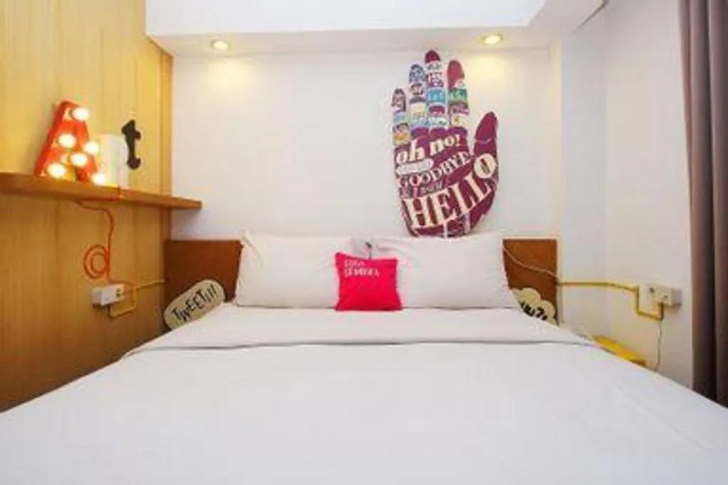 Bed in The Silk at Dago Boutique Hotel