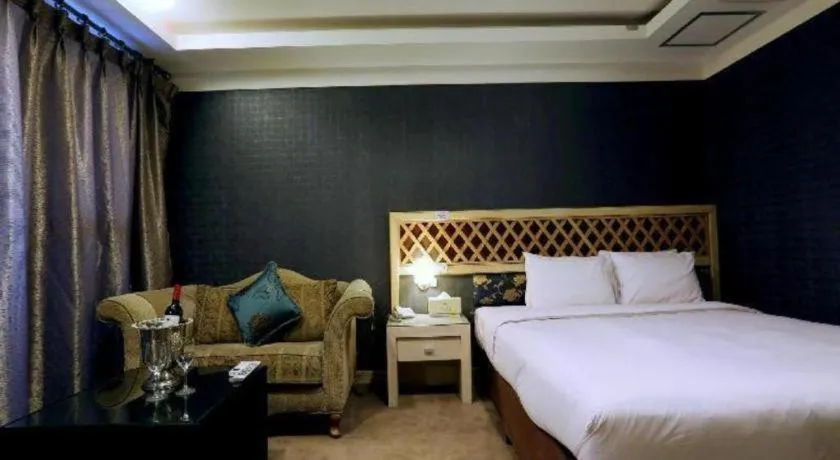 Bed in Metro Tourist Hotel Cheonan