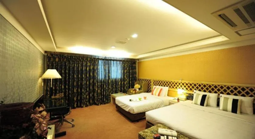 Bed in Metro Tourist Hotel Cheonan