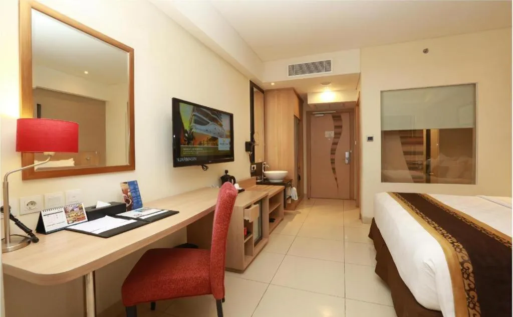 Bed in Golden Tulip Galaxy Hotel Banjarmasin