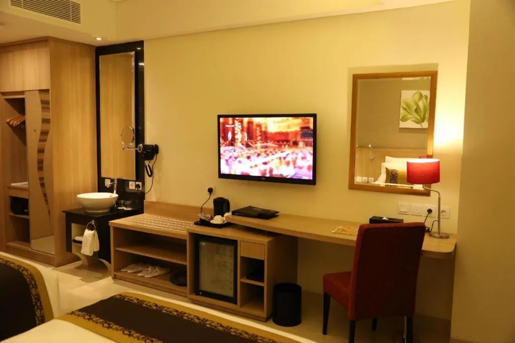 Bed in Golden Tulip Galaxy Hotel Banjarmasin