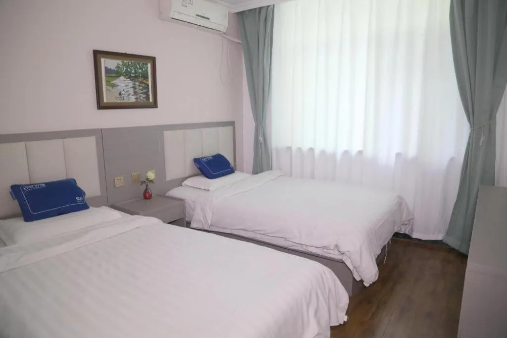 Bed in Xian Facebook Youth Hostel