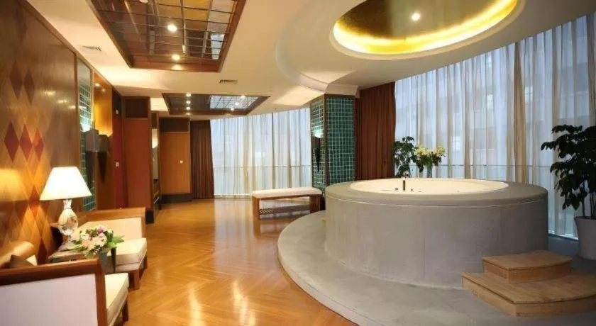 Yuncheng Jianguo Hotel