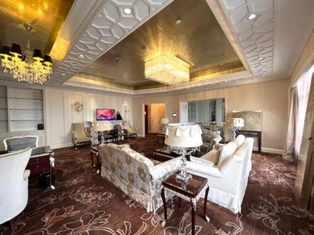 Yuncheng Jianguo Hotel