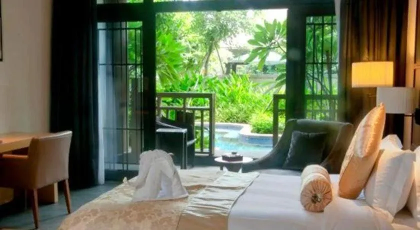 Bed in Eadry Royal Garden Hotel Haikou