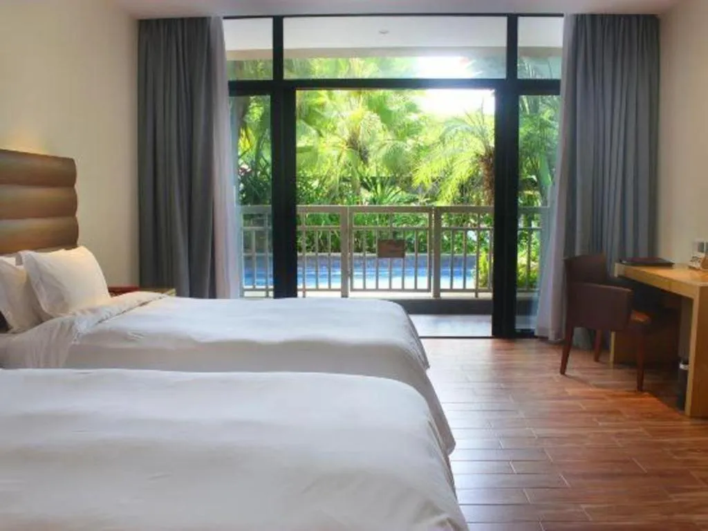 Bed in Eadry Royal Garden Hotel Haikou