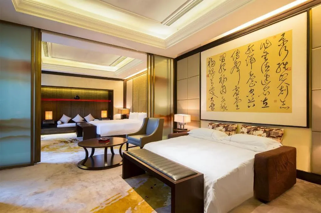 Bed in Eadry Royal Garden Hotel Haikou