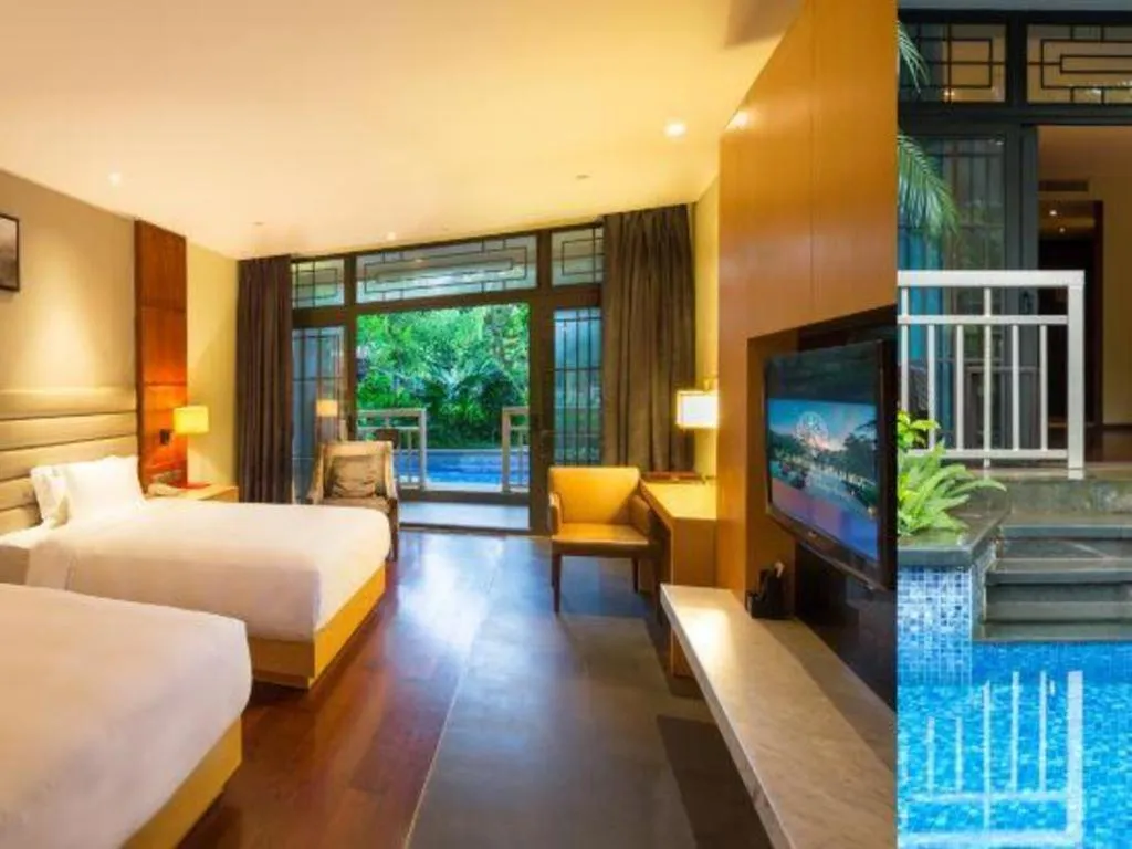 Bed in Eadry Royal Garden Hotel Haikou