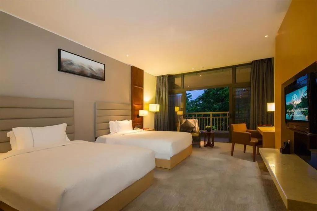 Bed in Eadry Royal Garden Hotel Haikou