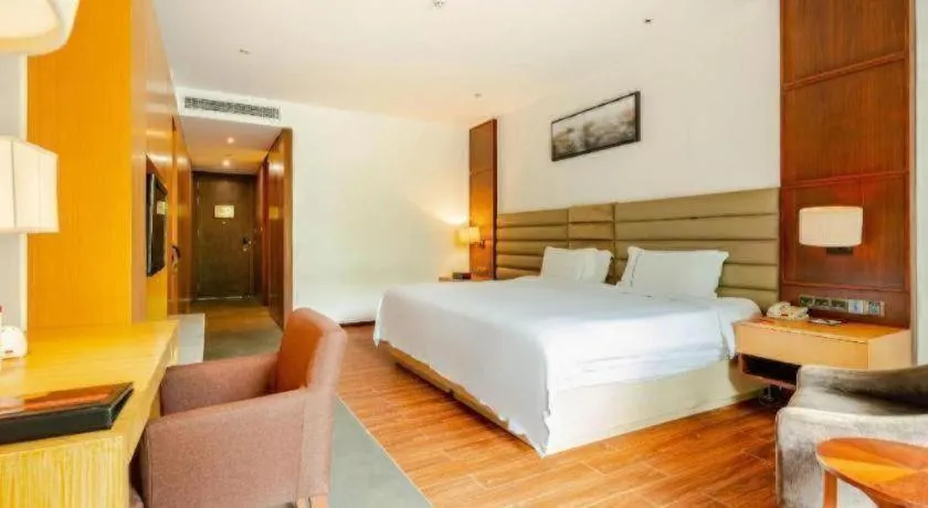 Bed in Eadry Royal Garden Hotel Haikou