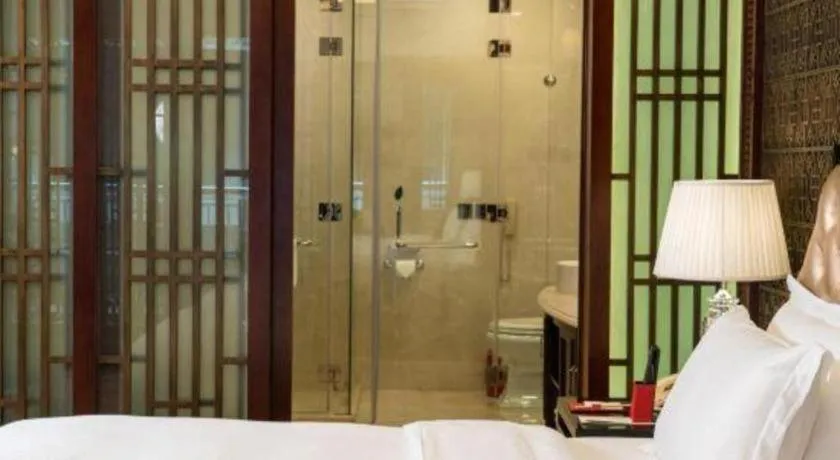 Bed in Eden Club House