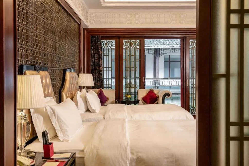 Bed in Eden Club House