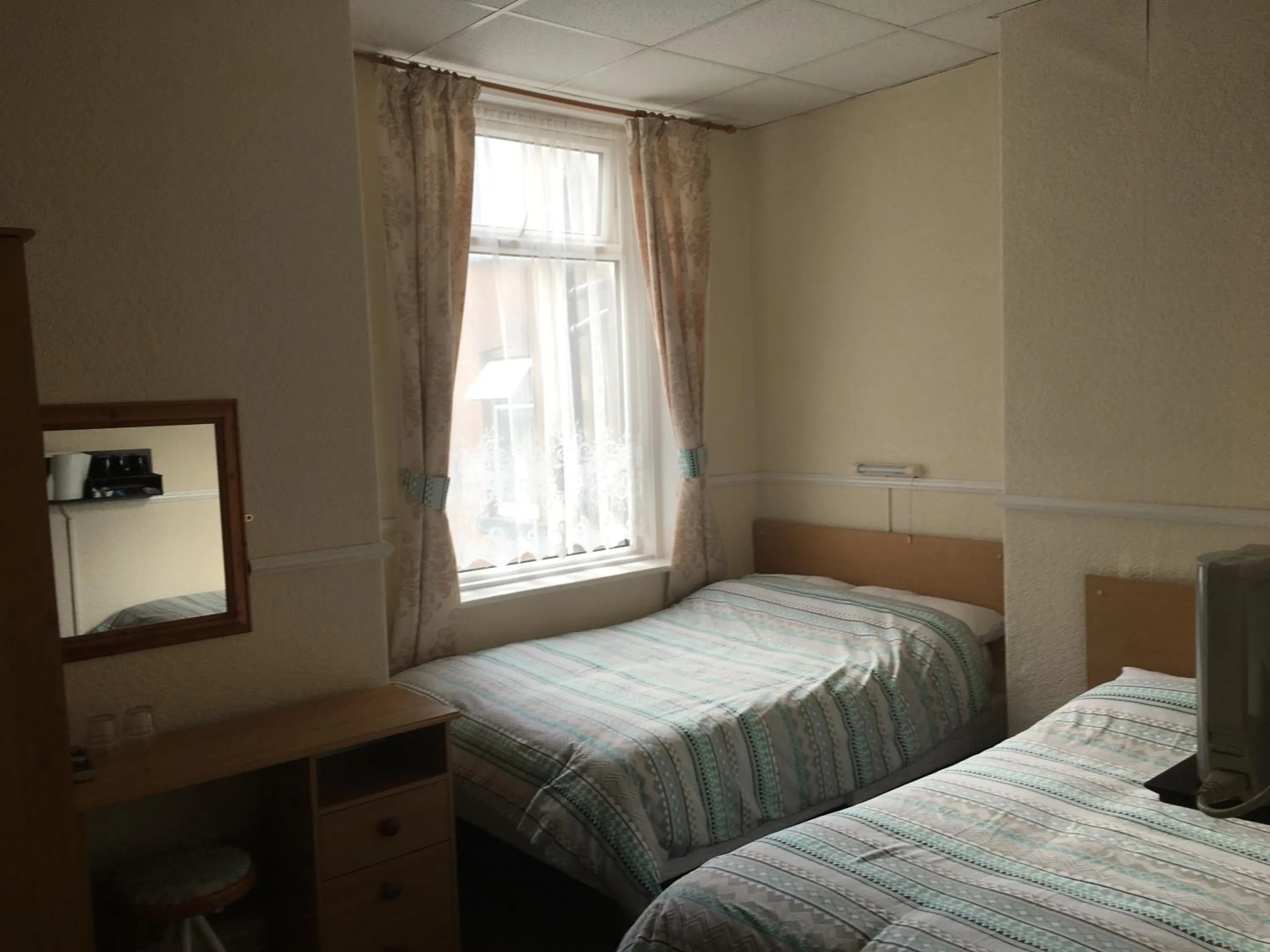 Bed in Walford Hotel