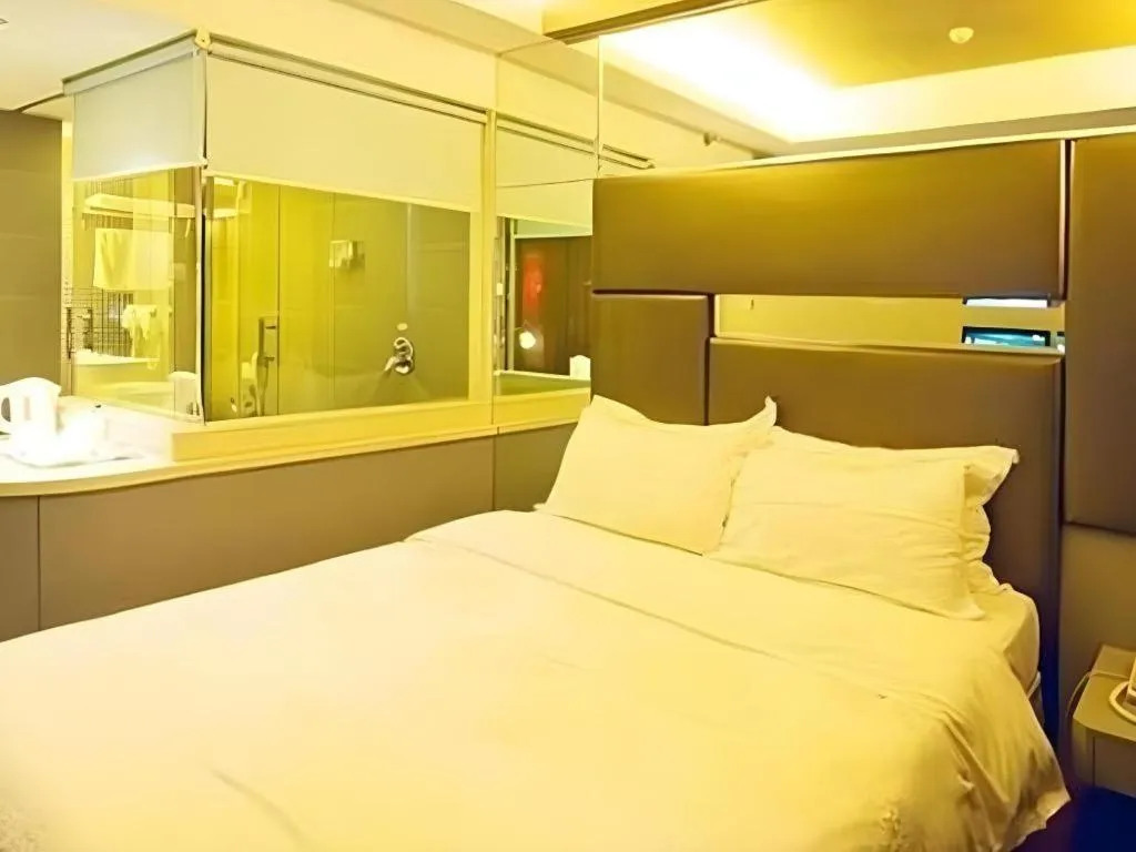 Bed in Friendship Hotel