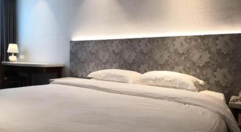 Bed in Friendship Hotel