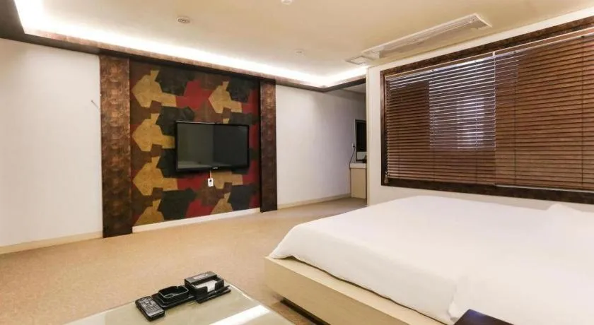 Bed in Hotel W Shinjeju