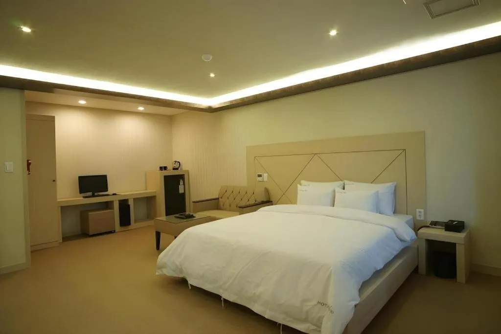 Bed in Hotel W Shinjeju