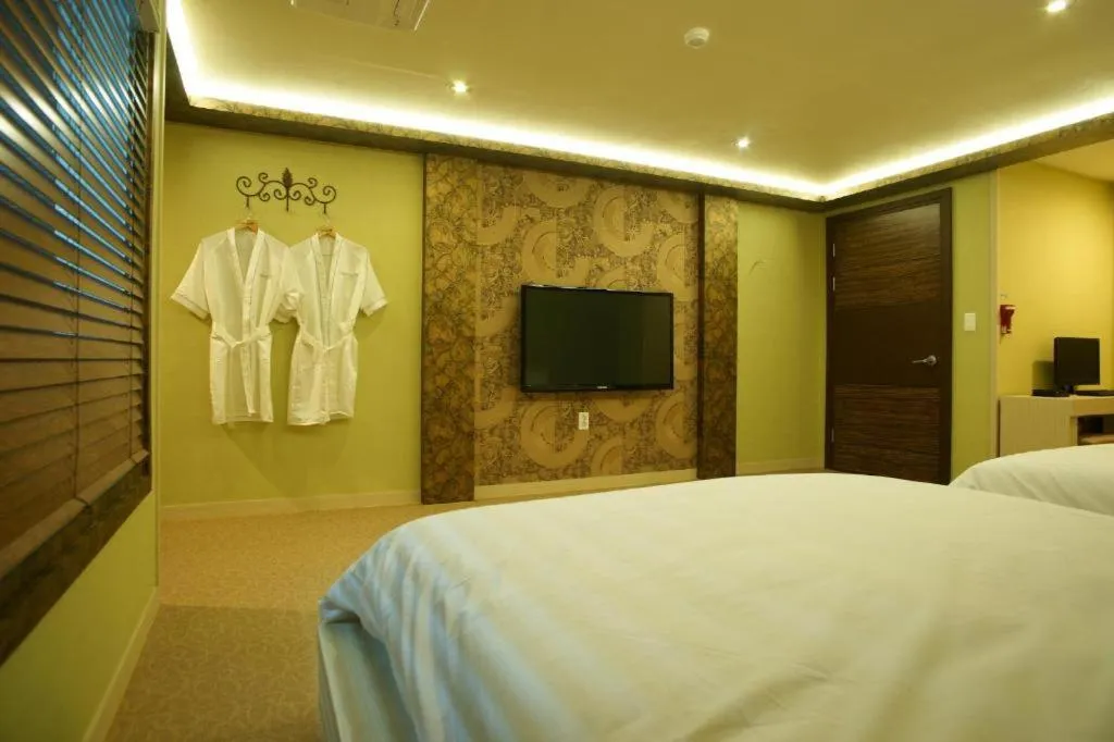 Bed in Hotel W Shinjeju