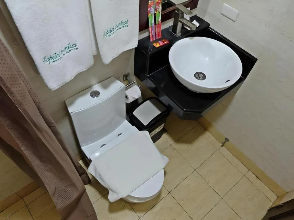 Capitol Central Hotel and Suites