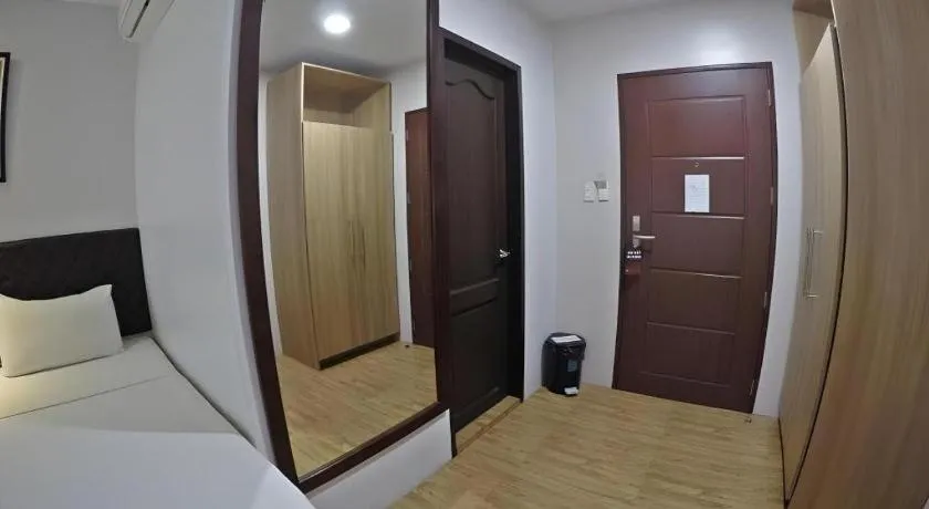 Capitol Central Hotel and Suites