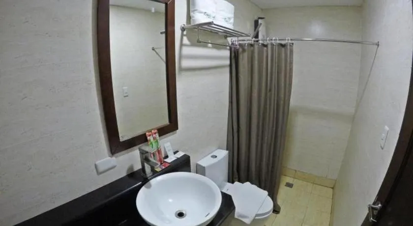 Capitol Central Hotel and Suites