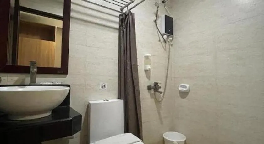 Capitol Central Hotel and Suites